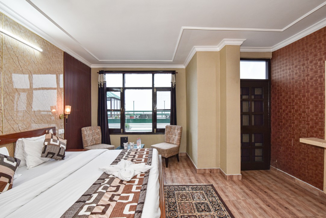 Deluxe Room View 4