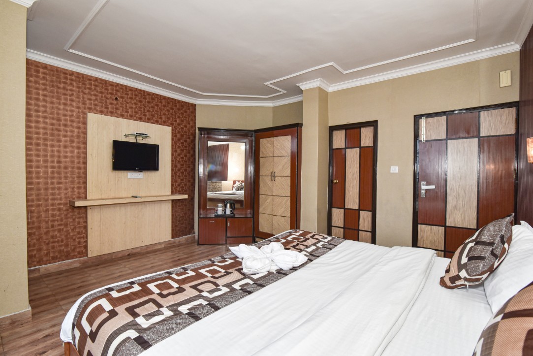 Deluxe Room View 6