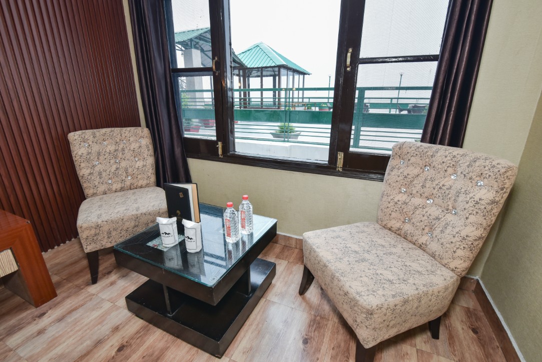 Deluxe Room View 7