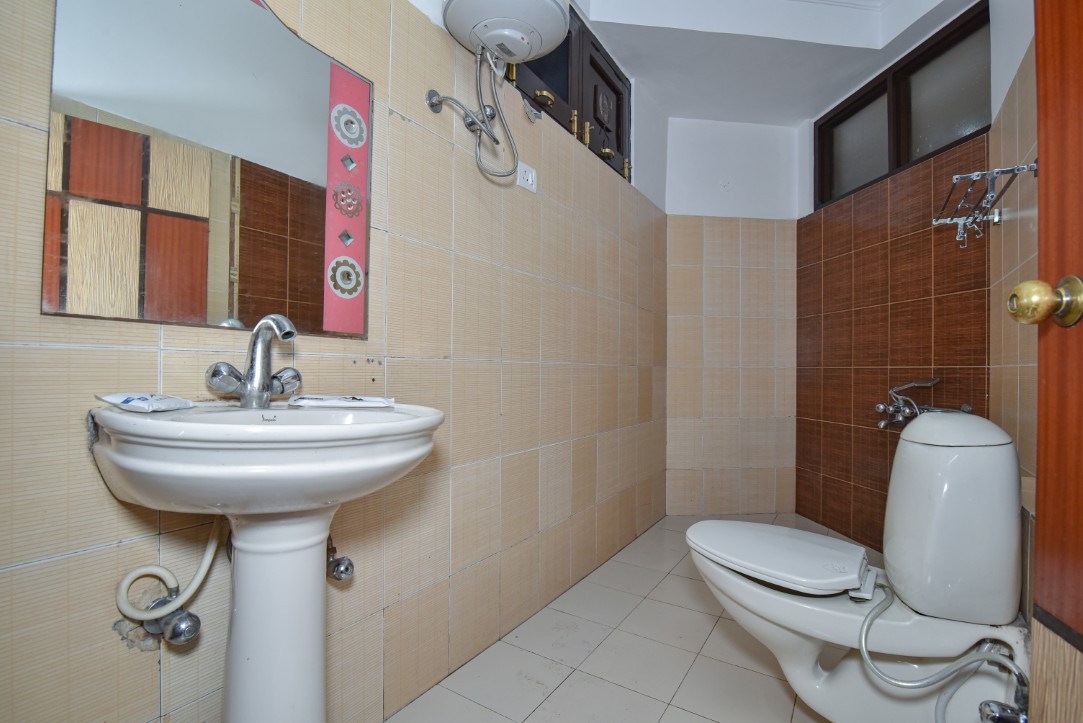 Deluxe Room View 9