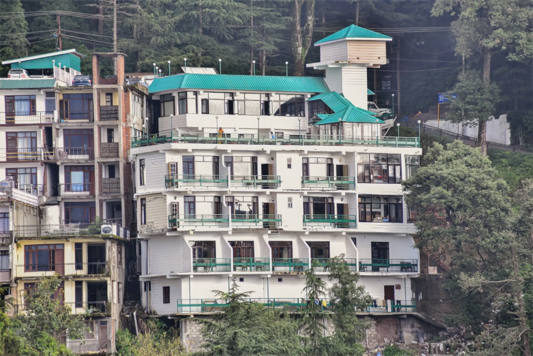 Hotel Hills Luxury exterior