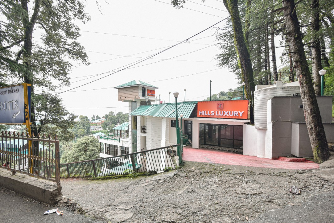 Facade View 2